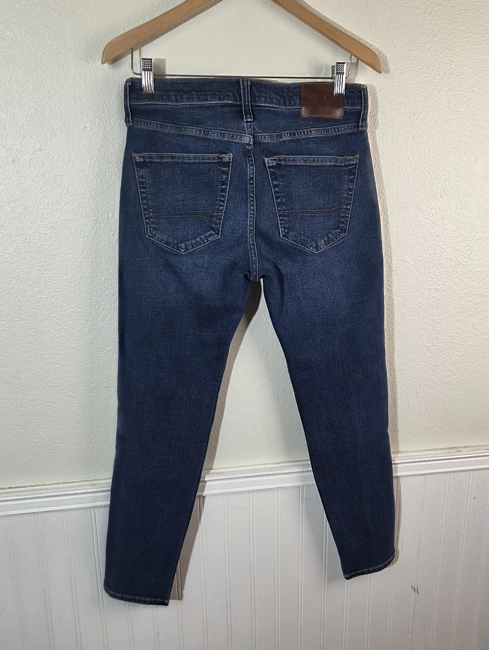 Hollister Men’s Athletic Skinny Jeans 29x30 Blue Wash Advanced Stretch Denim - Picture 4 of 13